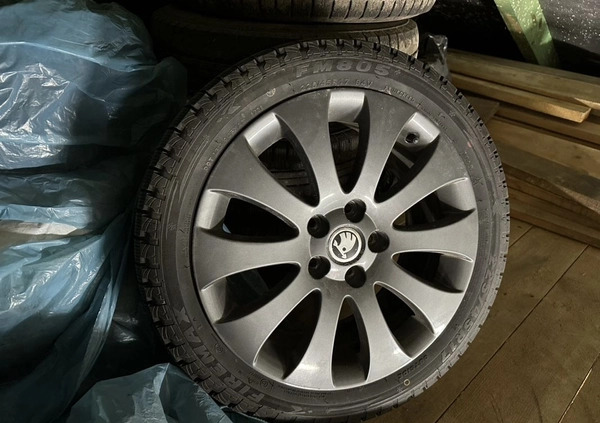 Skoda Superb cena 30000 przebieg: 326000, rok produkcji 2011 z Warszawa małe 277